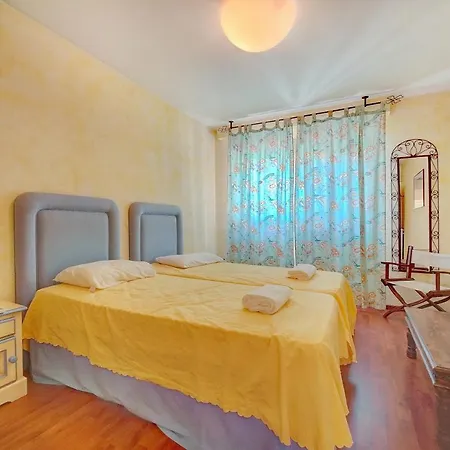 Apartment Comfortable, Superb South Terrace *